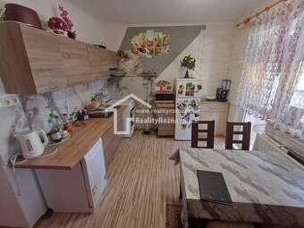 2 izbový byt s balkónom blízko centra mesta.